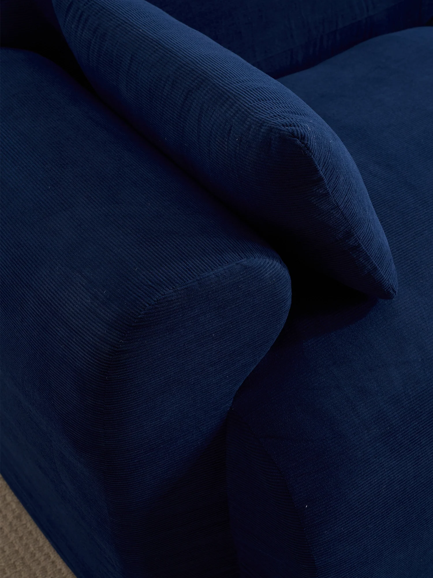 Thalia High-Saturation Compressed Loveseat Sofa - Image 34