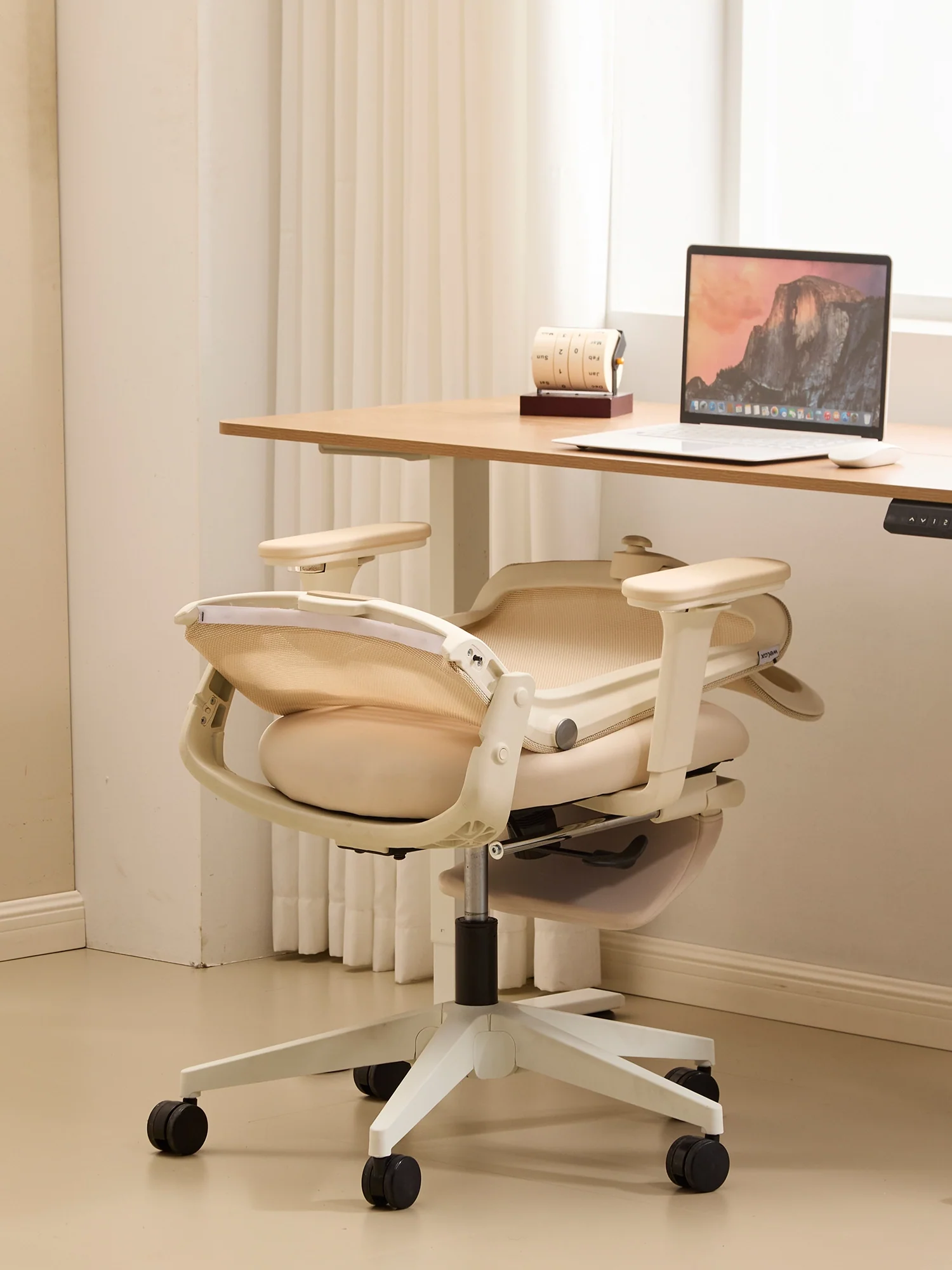 S4 Ergonomic Desk Chair with Foldable Backrest - Image 25