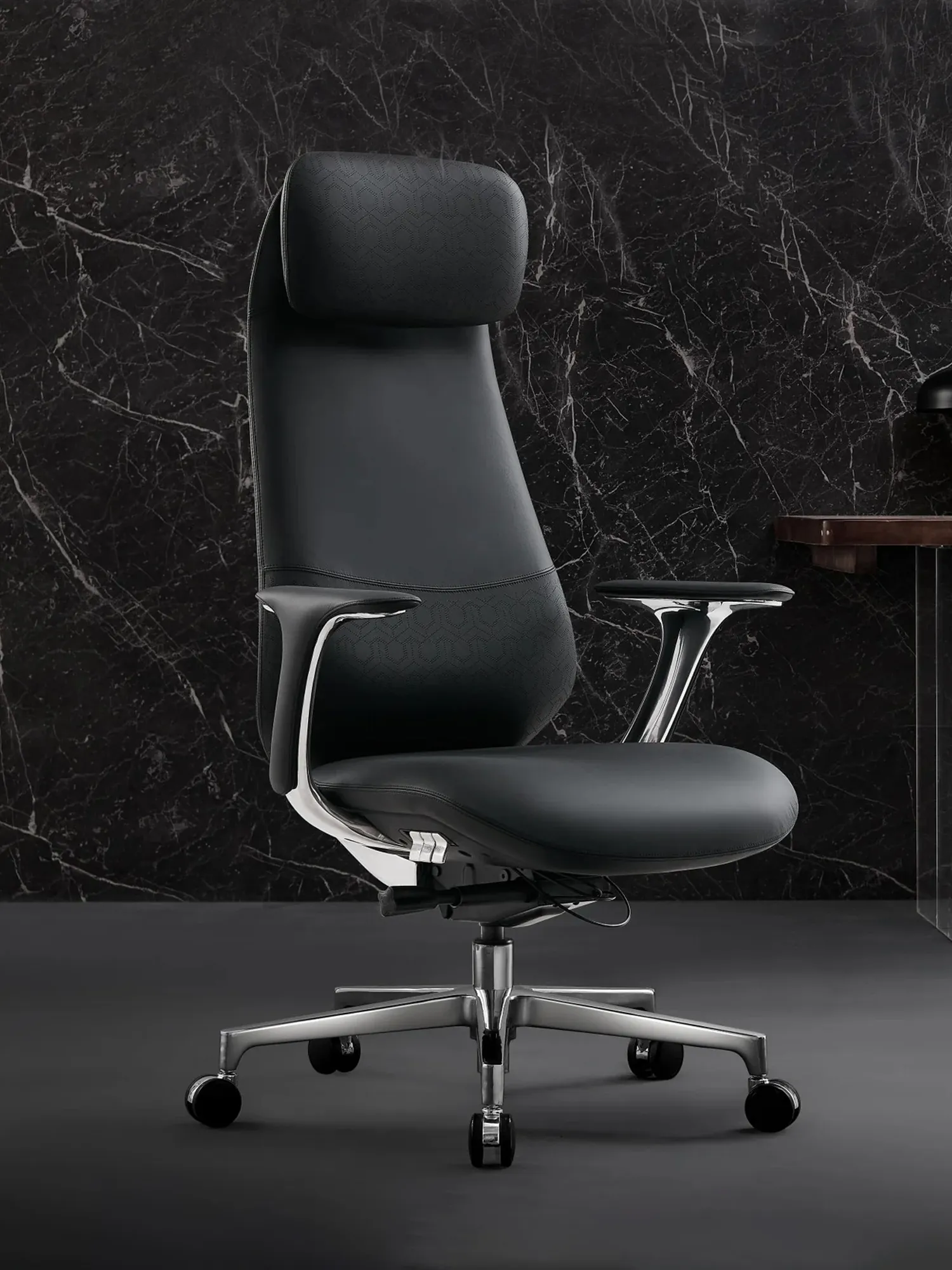 Neta Premium Leather Chair with Headrest - Image 22