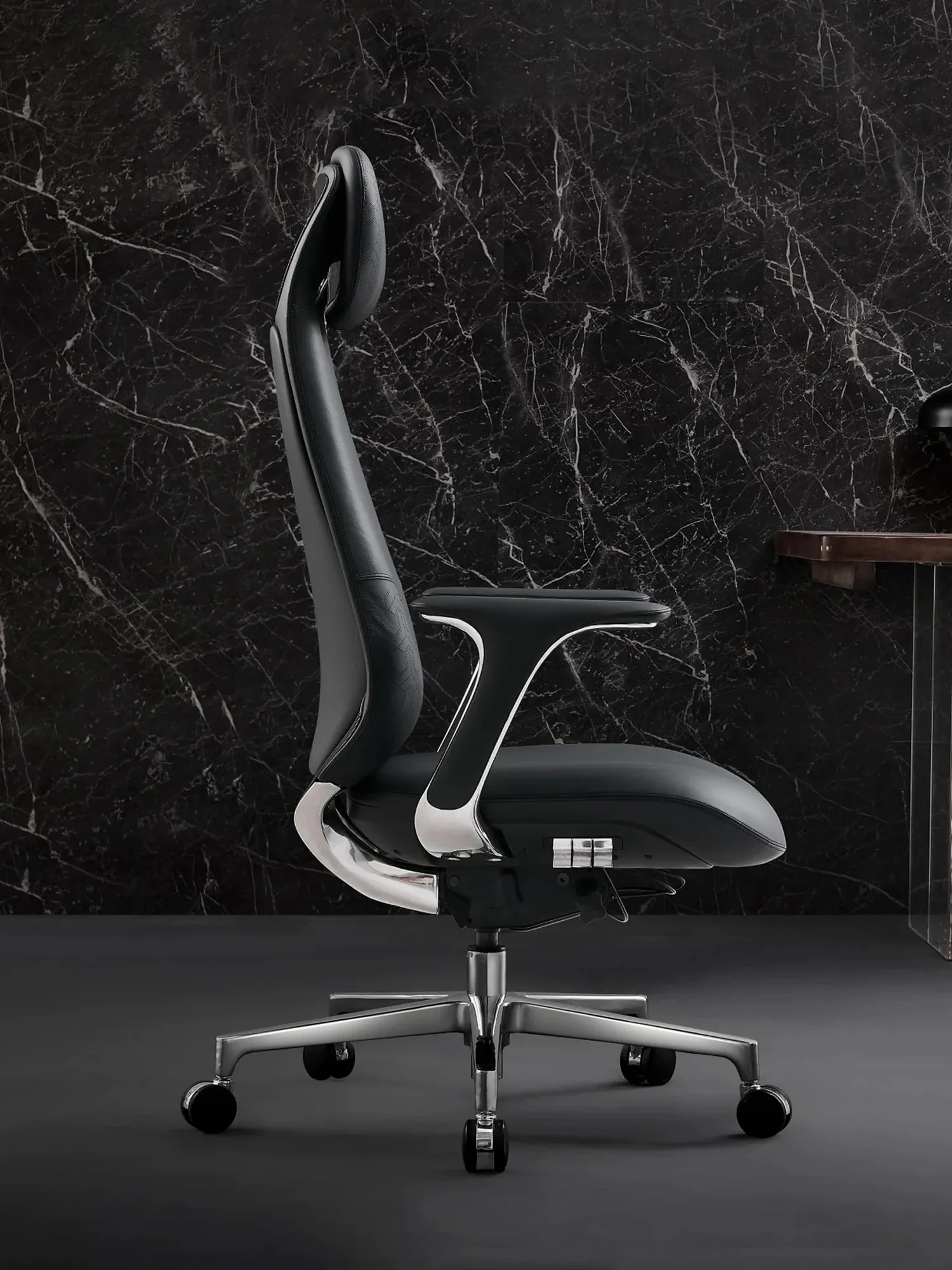 Neta Premium Leather Chair with Headrest - Image 23