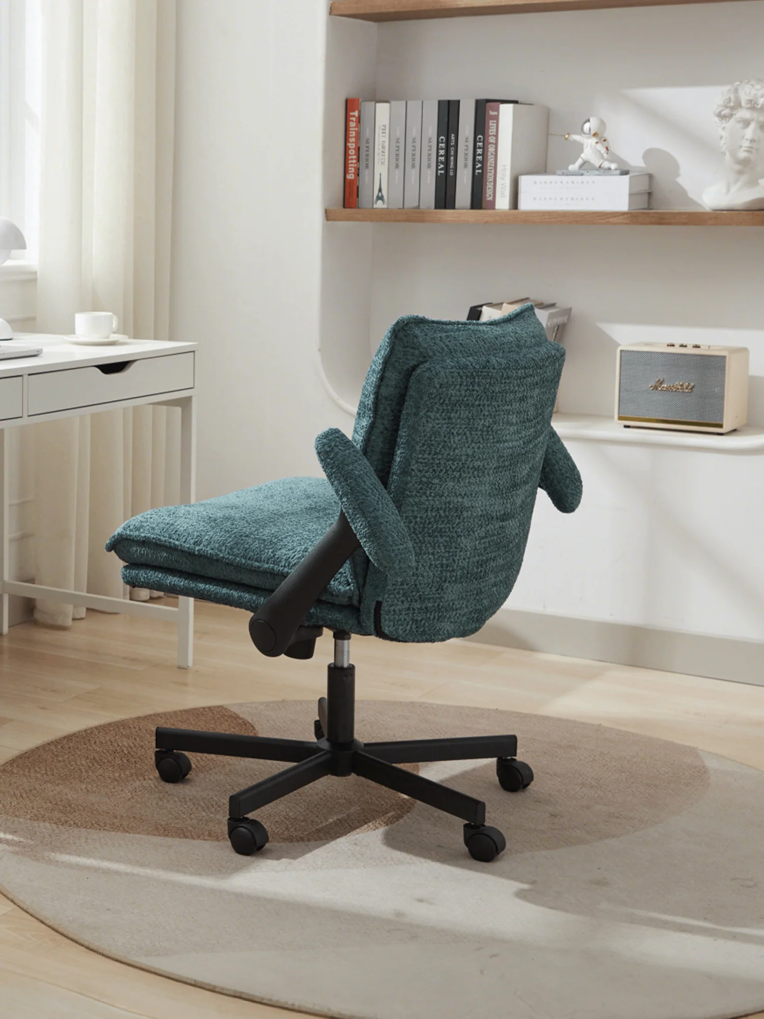 P3 Criss Cross Chair with Adjustable Armrests - Image 57